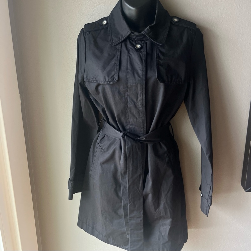 Gap Woman's Trench Coat -Sz M -Black  -Classic -Preppy-Minimalist-Unlined